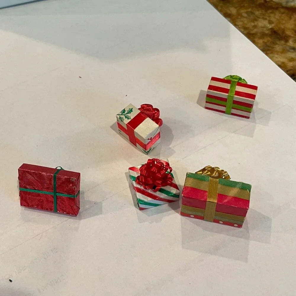 Miniature Dollhouse Lot of 5 Wrapped Christmas Presents/Gifts Handmade